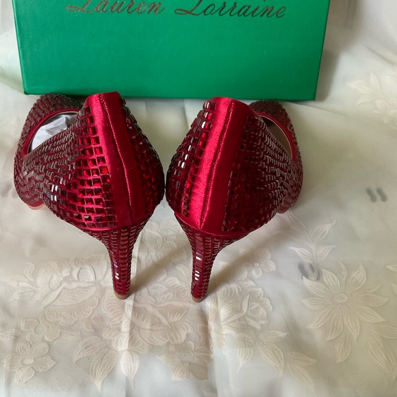 Lauren Lorraine Red Dazzled Pumps. SIZE 9. New in box. - Picture 5 of 9